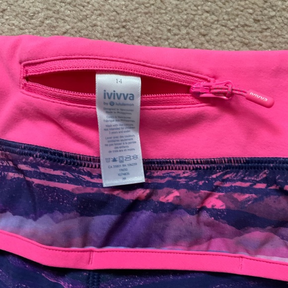 NWOT Ivivva Speed up shorts - Picture 3 of 6